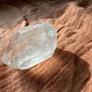 Clear Quartz Point 67 g Natural Healing Crystal